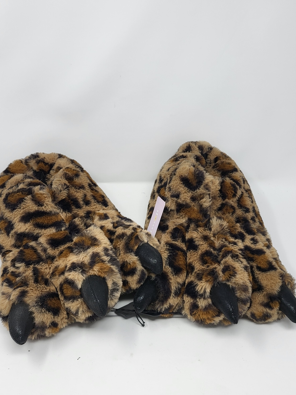 Feetmoji Leopard Slippers